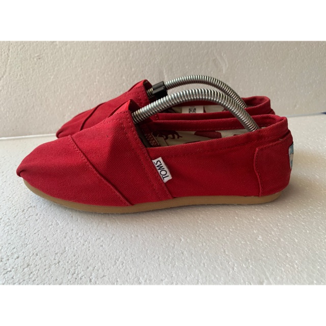 รองเท้า Toms (ทอมส์) แบรนด์แท้ มือ 2 สีแดง