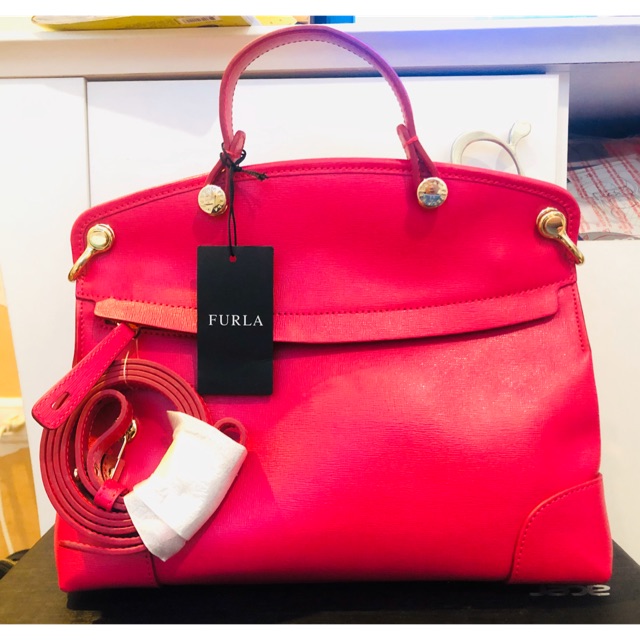 กระเป๋า furla แท้ 100%