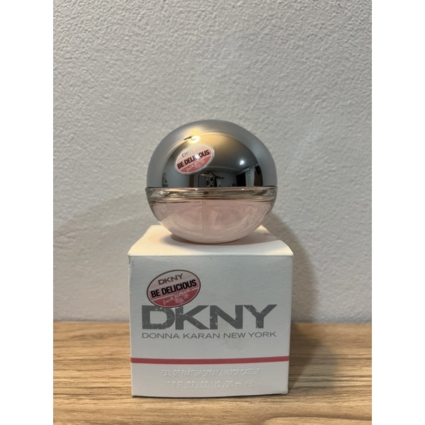 น้ำหอม dkny แท้💯สีชมพู กลิ่น fresh blossom แอปเปิ้ลชมพู 30ml