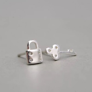 ต่างหูกุญแจ เงินแท้ • Silver Key Earrings