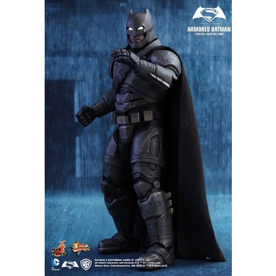 HOT TOYS MMS 349 BATMAN VS SUPERMAN : DOJ – ARMORED BATMAN