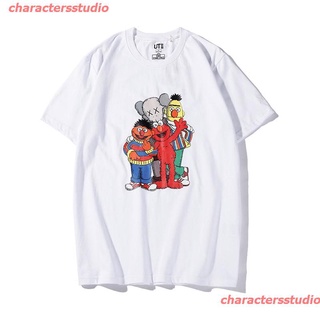 charactersstudio Spot UT Uniqlo X Kaws X Sesame Street Joint T-shirt Men And Women Couple Short Sleeves LYX0 เสื้อยืด ดพ