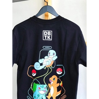 เสื้อขาว ❏ ∈﹍DBTK x Pokemon Starter OG Elementary Black Tee / Clothes / Tops / T-Shirts Original w/STICKERเสื้อยืด