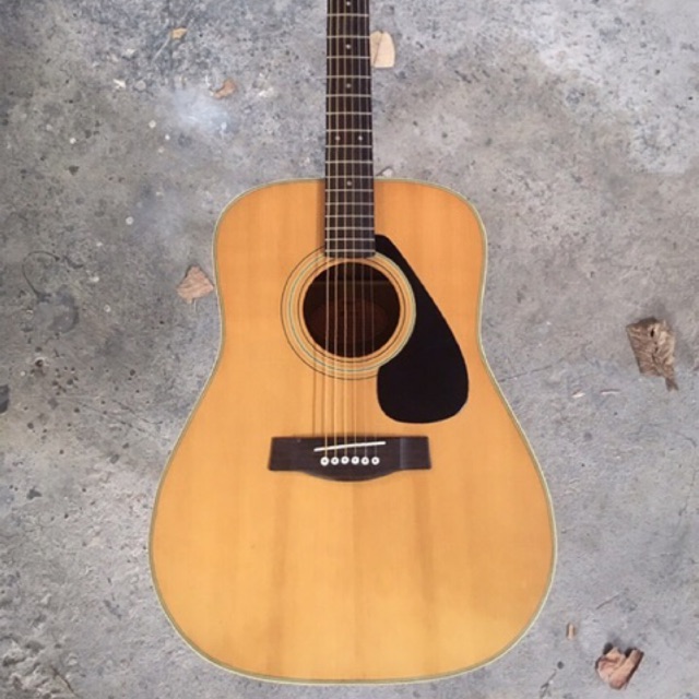 Yamaha Fg 151 japan.