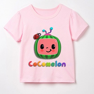 เสื้อยืด พิมพ์ลายการ์ตูนอนิเมะ Cocomelon สีขาว สีชมพู แฟชั่นฤดูร้อน สําหรับเด็กผู้ชาย และผู้หญิง 2022