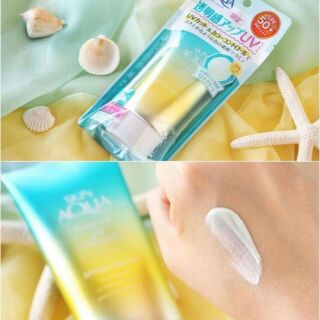 กันเเดดผสมเบส Rohto skin aqua tone up uv essence sunscreen spf 50+ mint green 80 g