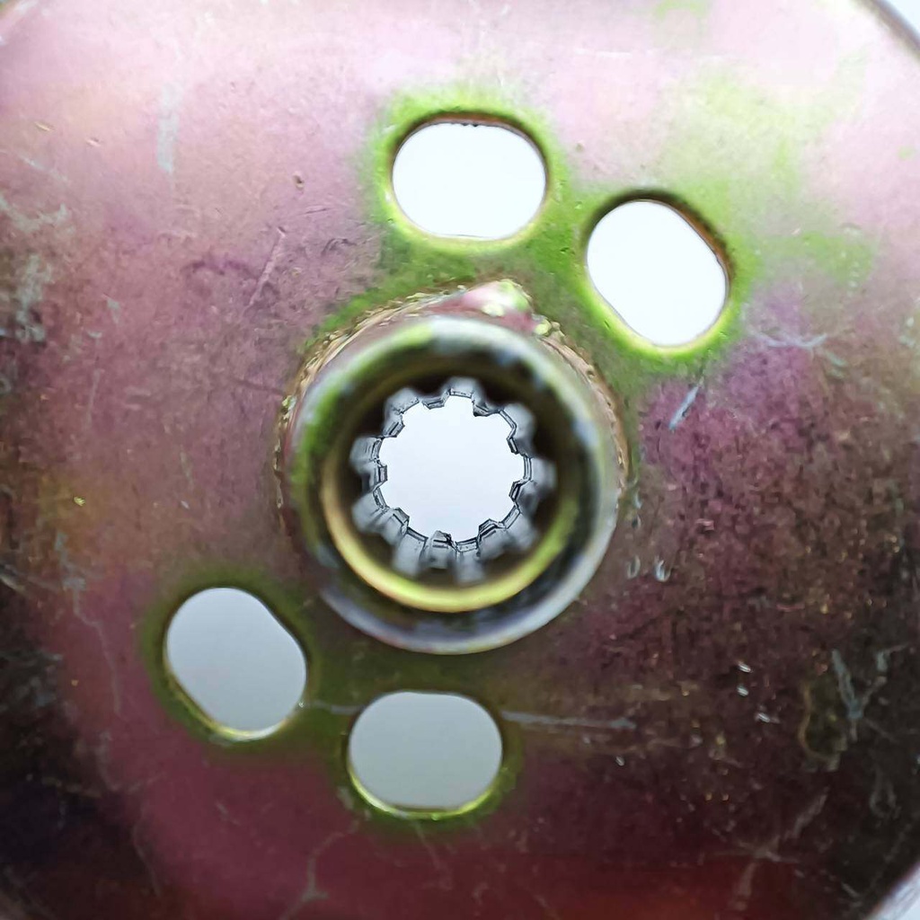 ถ้วยครอบคลัช ฝาคลัทช์ ถ้วยครัช ฝาครัช เครื่องตัดหญ้า 411 ขนาด 28 มม. 9 ฟัน วัสดุเหล็กแข็งแรง อย่างดี - รูปที่ 6