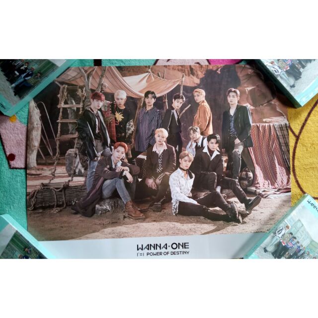 พร้อมส่ง✨โปสเตอร์ wannaone