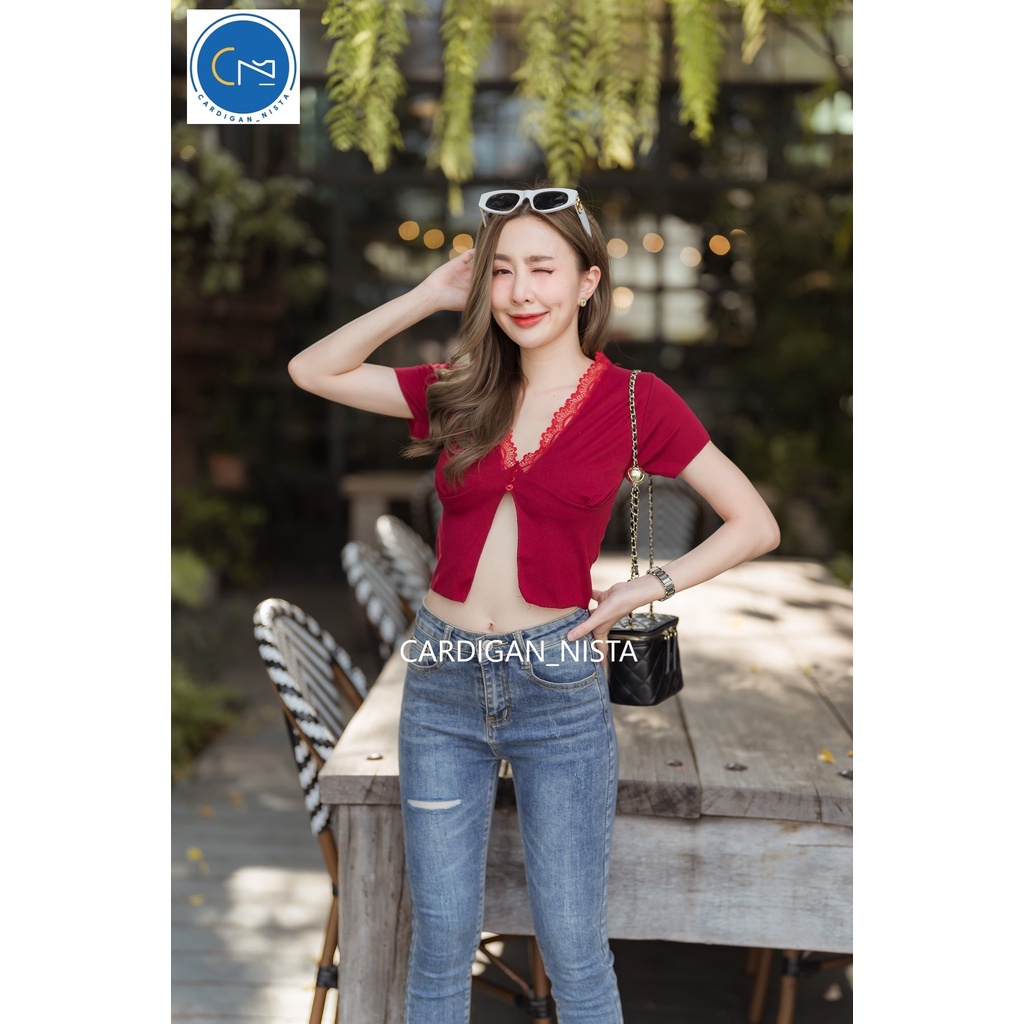 Ps.shop​ เสื้อยืดผ้าร่อง​ แต่งลูกไม้