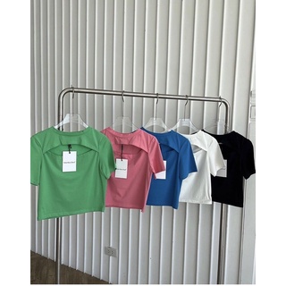 T-Shirt Candy เสื้อยืดทรงเก๋ ดีเทล เว้าหน้าอกเล็กน้อย