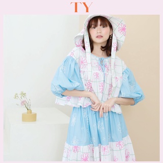 TY.bkk Carmomile Tea Blouse [เสื้อแขนพอง]