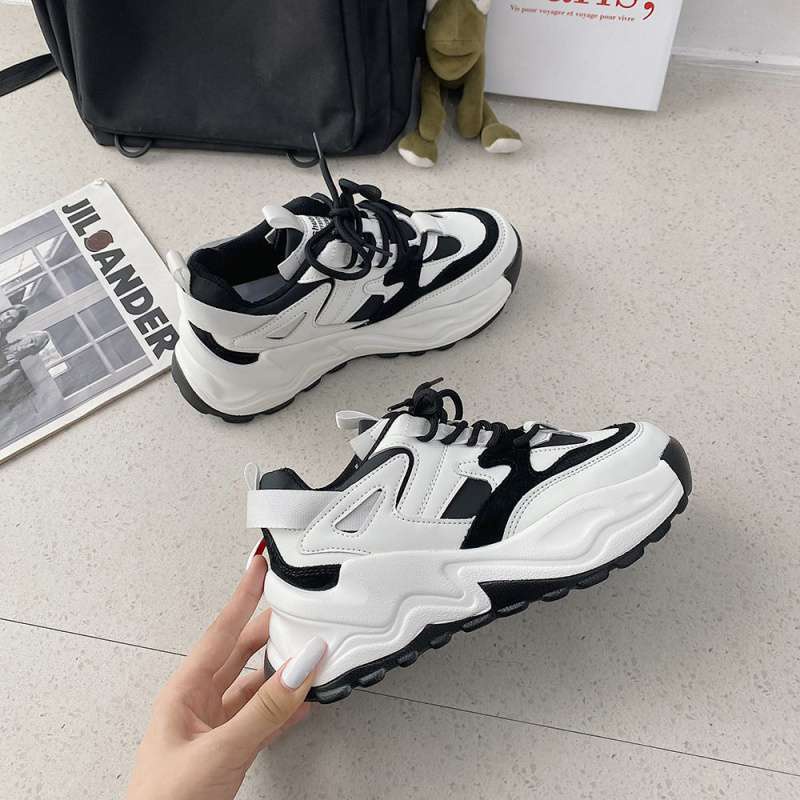 sneaker.world รองเท้าผ้าใบ แฟชั่นผู้หญิง เสริมส้น 5 ซม.