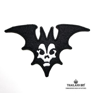 [ ตัวรีดติดเสื้อ เท่ๆ ลายค้างคาว ผีดูดเลือด ] Vampire Bat Patch งานปัก DIY ตัวรีด อาร์ม ติดเสื้อ กางเกง หมวก ยีนส์ แนวๆ