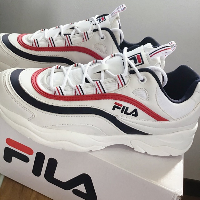 รองเท้าผ้าใบFila ray low แท้💯