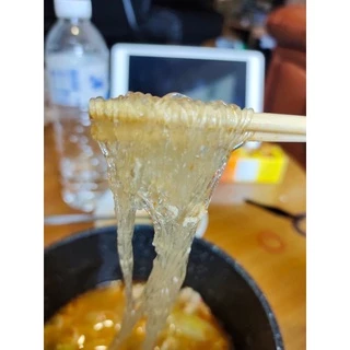 ไม่อร่อย ยินดีคืนเงินค่ะ วุ้นเส้นหายาก วุ้นเส้นตราหยกไผ่ 1 แพค มี 30 ห่อเล็กน้ำหนักรวม 700 กรัม ทานง่ายใช้สะดวก