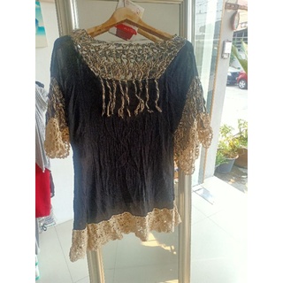 เสื้อแนววินเทจสไตล์เก๋มือ2สภาพดีสาวไซด์L,XLใส่สวยมากค่ะ