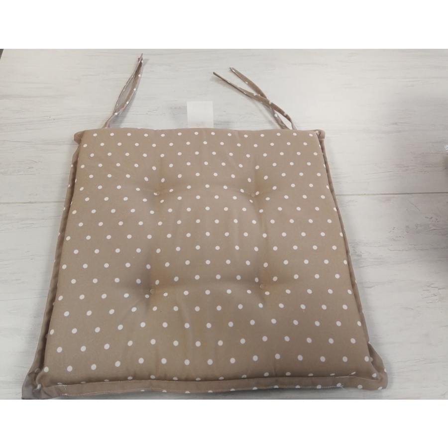GlobalHouse COZY เบาะรองนั่งสี่เหลี่ยม ขนาด40×40×5ซม. ลายจุด สีเบจ กันน้ำ สินค้าของแท้คุณภาพดี