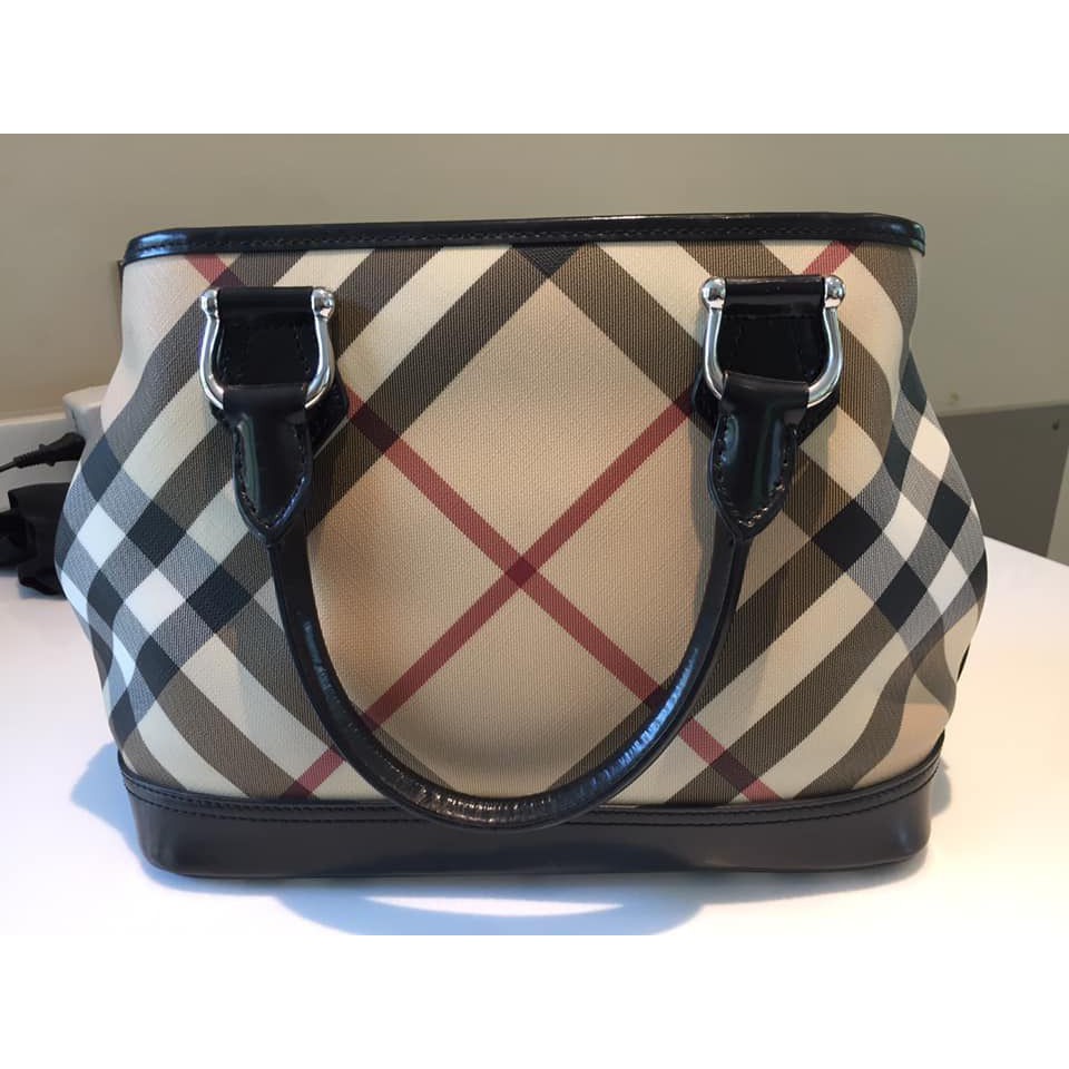 กระเป๋า burberry แท้