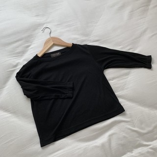 Black Crop Top (ครอปท็อปสีดำ)