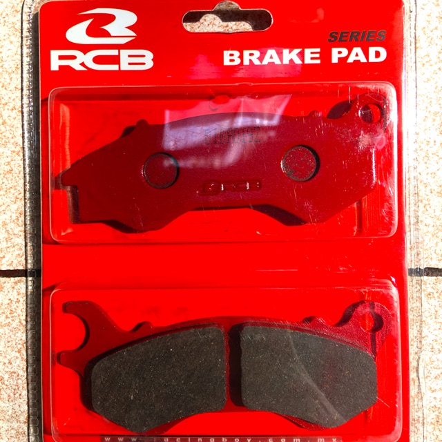 ผ้าดีสเบรค หน้า ลูกสูบคาร์ลิปเปอร์ 3ลูก HONDA PCX SCOOPY I 2013 ZOOMER X 2015 RACING BOY RCB