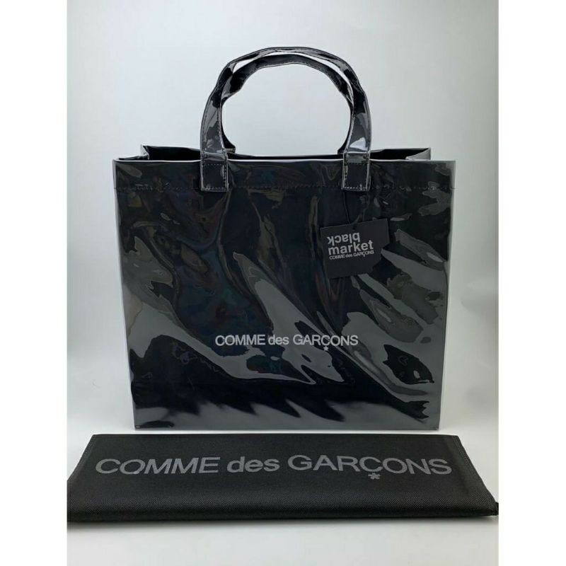 พร้อมส่ง1ใบ COMME DES GARÇONS - SHOPPING BAG PRE-ORDER กระเป๋าเอนกประสงค์ จุของได้มาก จาก COMME DES GARCONS