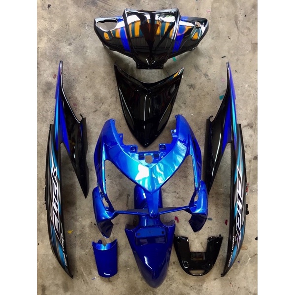 ชุดสี คิก ตัวเก่า สีน้ำเงิน ดำ รุ่นคาบู พร้อมติดสติกเกอร์ วัสดุabsแบบหนา