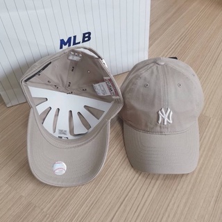 หมวก Mlb แท้สีเบจ พร้อมส่ง