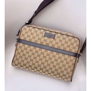 Gucci canvas messenger