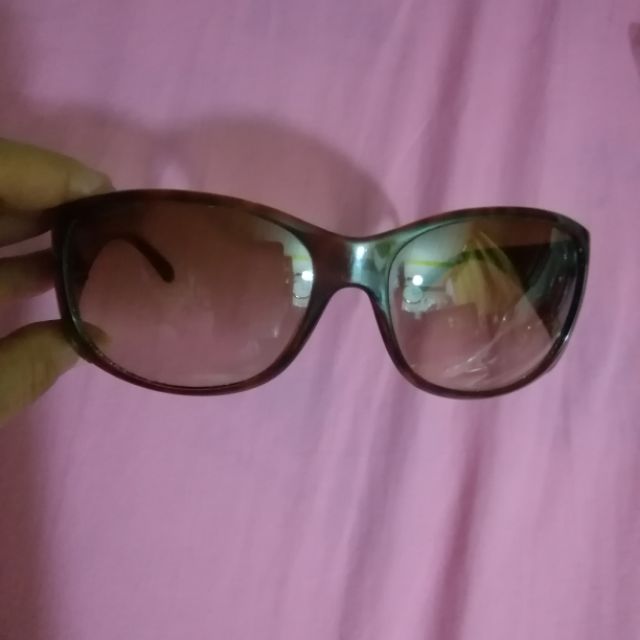 Prada แว่นกันแดดของแท้100%