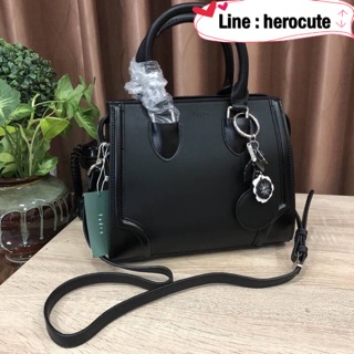 Pedro office bag with chain 2018 ของแท้ ราคาถูก