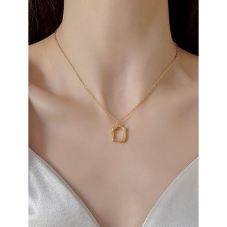 สร้อยคอสี่เหลี่ยมมินิมอล Geometric Pendant Necklace