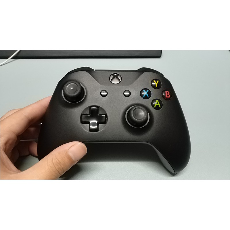 (มือสอง) Xbox One S Controller (Gen 3) Wireless &amp; Bluetooth พร้อม ตัวรับสัญญาณ ของแท้