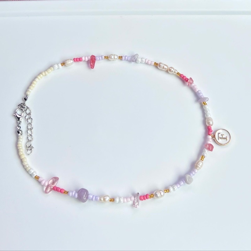 Handmade Necklece ตัวอักษร A-Z (ชมพู-ม่วง)