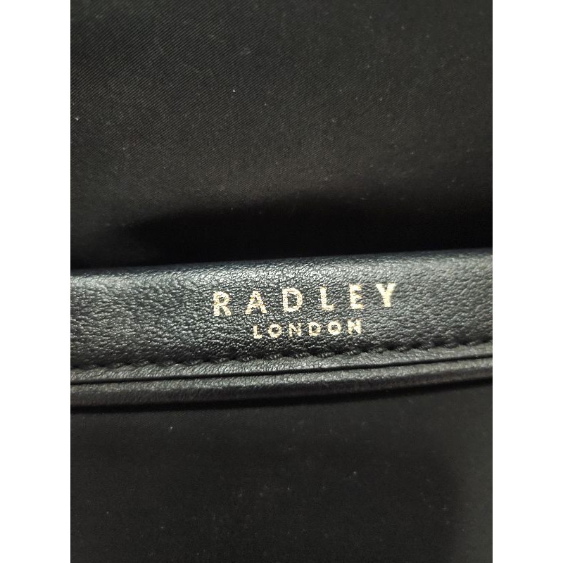 กระเป๋าเป้ Radley london