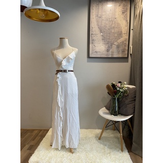 The Perfect White Dress (belt not included)