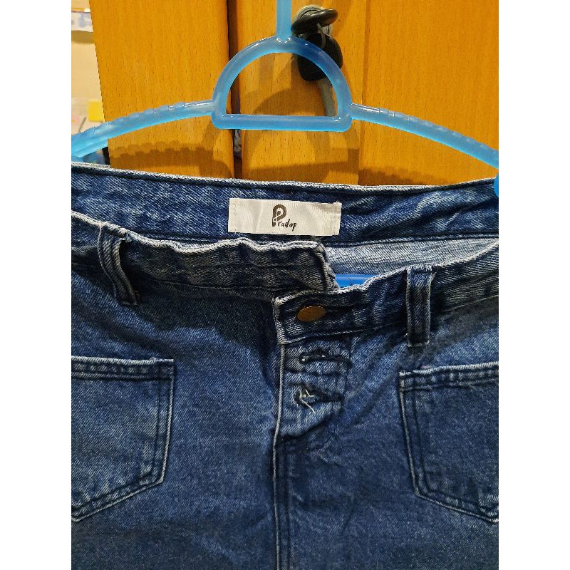กระโปรงยีนส์มือหนึ่ง Pradap brand
