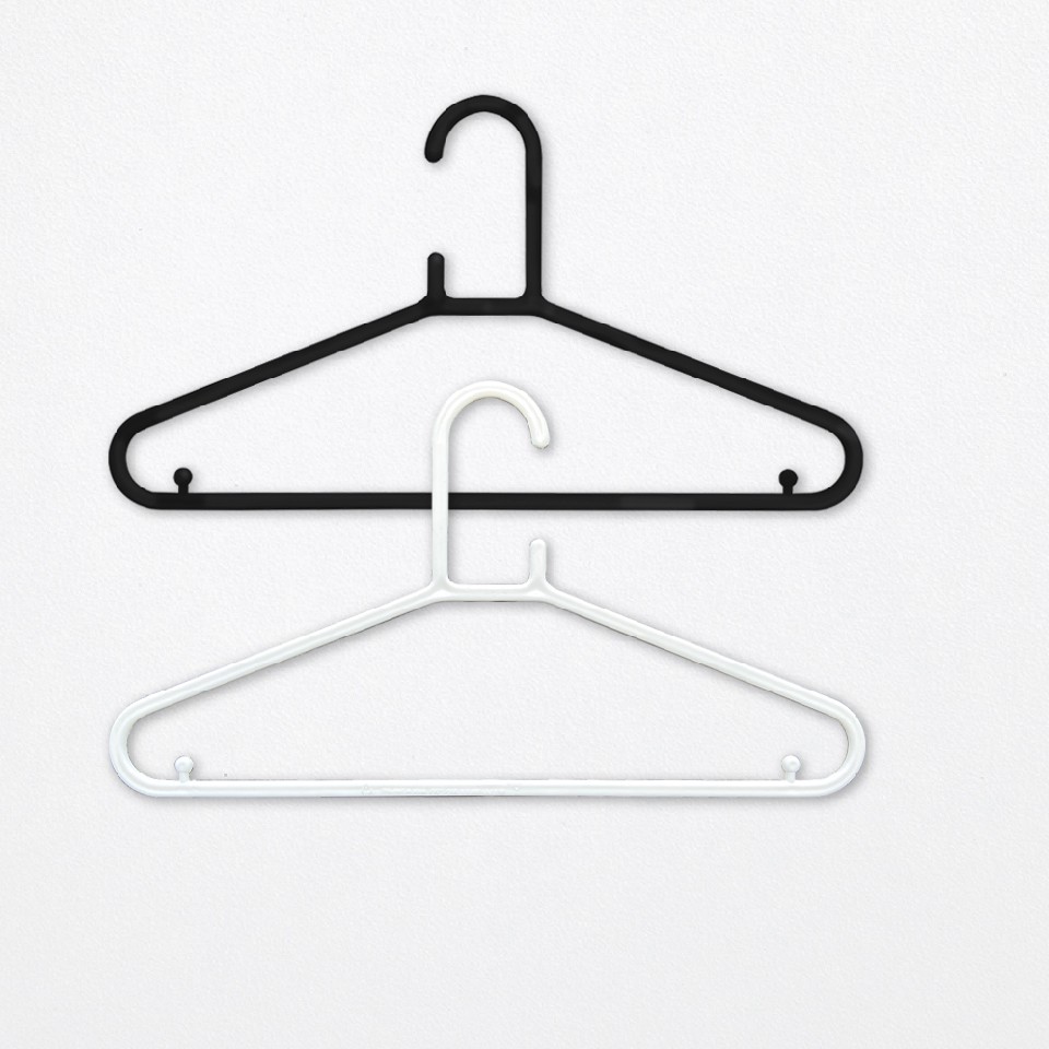 GOLDEN CUP ถูกที่สุด!! ไม้แขวนเสื้อสีขาว/ดำ 1 แพ็ค x6 ชิ้น รุ่น AG270