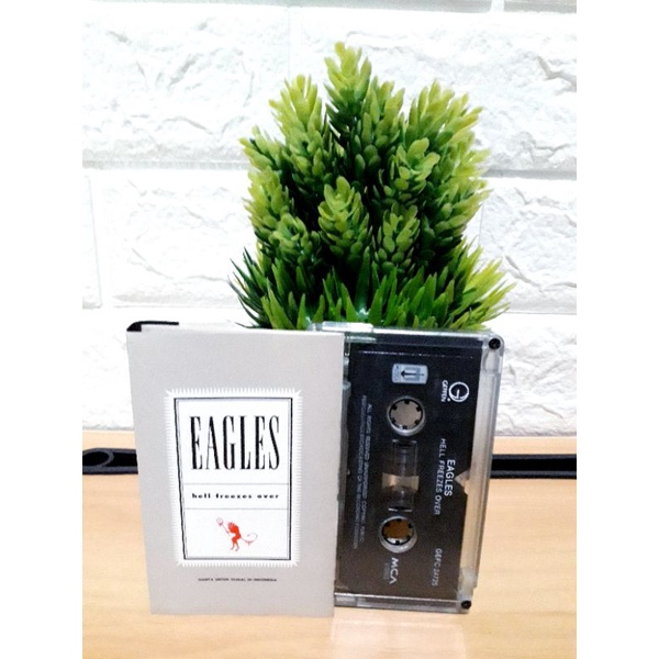 เทปคาสเซ็ท EAGLES - HELL FREEZES OVER