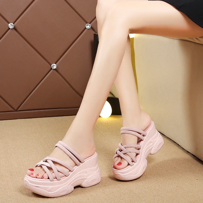 ผู้หญิงที่สง่างาม เวดจ์รองเท้าแตะ 8 เซนติเมตร ส้นสูง ไม่ลื่น ขนาด 34-39