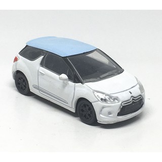 Norev Citroen DS3 สีขาว หลังคาฟ้า โมเดลรถเหล็กสะสม 1/64 (ยาว 7.5 cm) นอกแพค