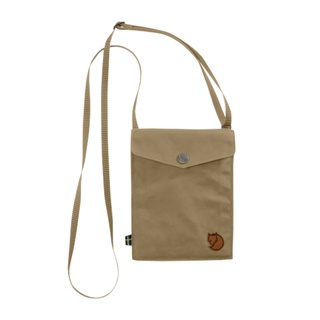 Fjallraven Pocket / กระเป๋าสะพายข้าง Crossbody Bag น้ำหนักเบา กระเป๋าผู้หญิง กระเป๋าผู้ชาย จากสวีเดน Fjallraven กระเป๋า