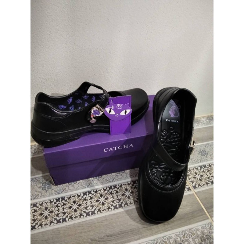 รองเท้านักเรียน​ Catcha