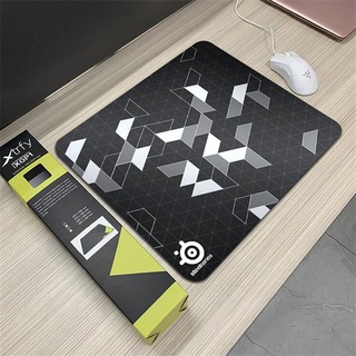 แผ่นรองเมาส์ยางสี่เหลี่ยมหนาขนาด 400x450 X 4 มม. กันลื่นขนาด…