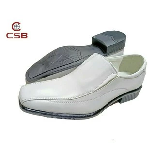 CSB รองเท้าคัชชูหนัง CM500 สีขาว ไซส์ 39-47