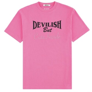 เสื้อยืดผ้าฝ้ายพิมพ์ลายแฟชั่น ROUGH CUT DEVILISH TEE