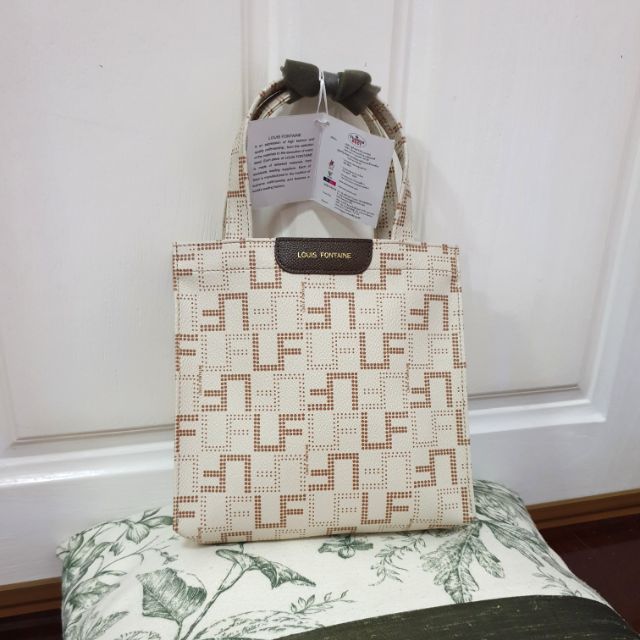 กระเป๋าถือ Louis Fontaine แท้