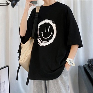 พร้อมส่ง เสื้อยืดแขนสั้น เสื้อยืดคอกลมทรงหลวม เสื้อแฟชั่นชายเท่ๆทรงเกาหลี เนื้อผ้านุ่มเด้ง ใส่สบายไม่ร้อน ผ้าไม่บาง