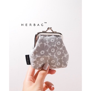 Herbag- กระเป๋าผ้า unikko mini coin purse ผลิตจากผ้าmarimekko แท้ 💯% ใส่เหรียญ ใส่แบงก์พับครึ่ง ใส่ airpods ทรงสวย