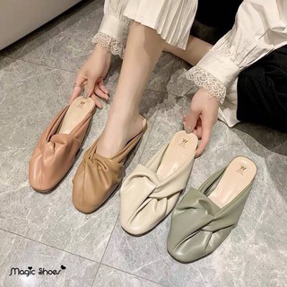 รองเท้าแบบสวมลำลอง ทรง Slippers