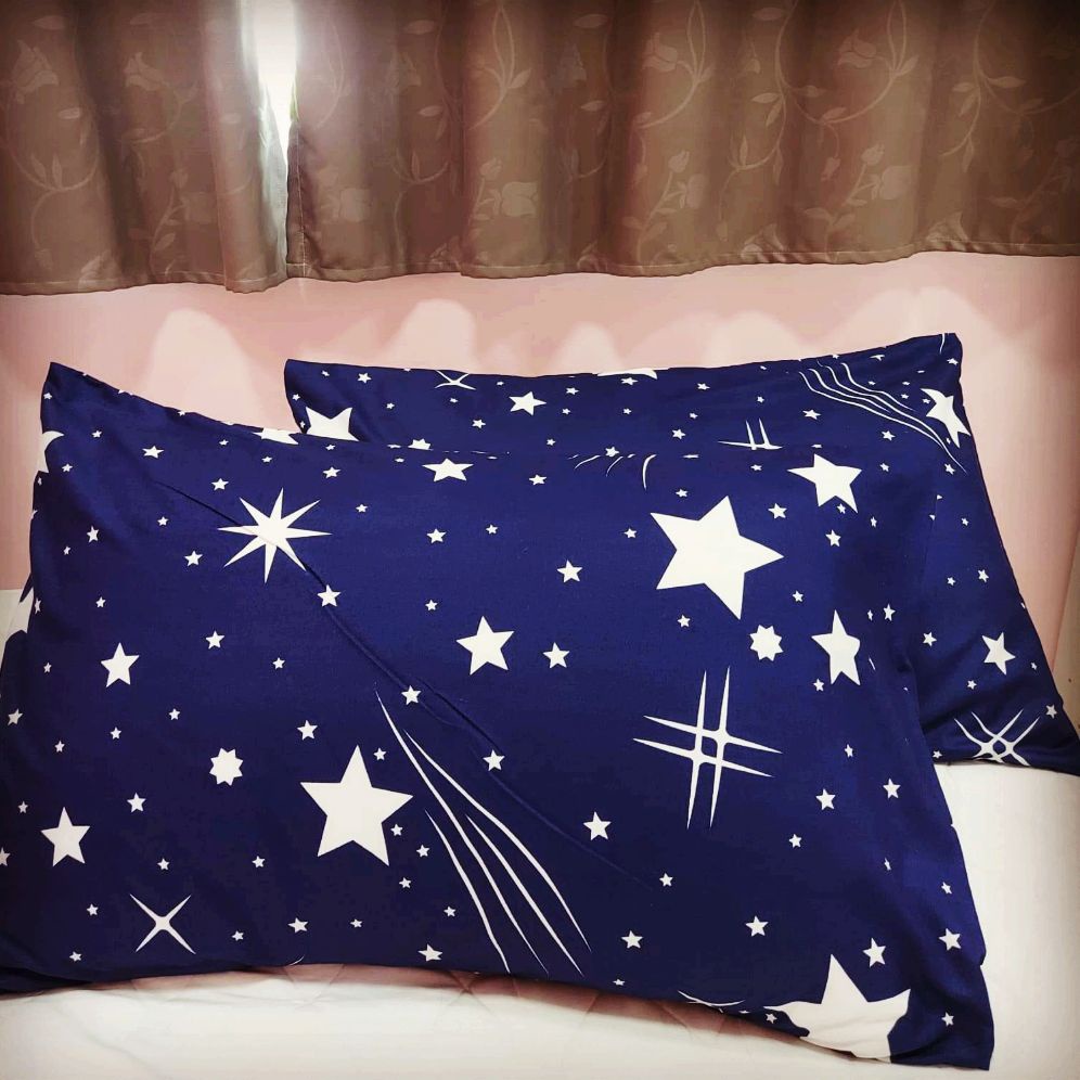 ปลอกหมอนใบใหญ่ ลายดาว* (รับปลอกหมอน 2 ใบ)ผ้าCotton สีไม่ตก คุ้มค่าคุ้มราคา